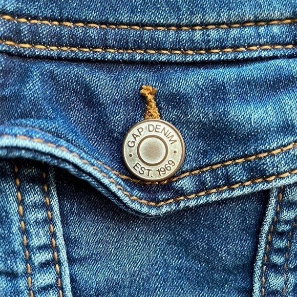 SOLD Gap Kids Jean Jacket - Picture 2 of 4